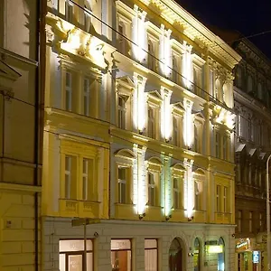 Otel Patio